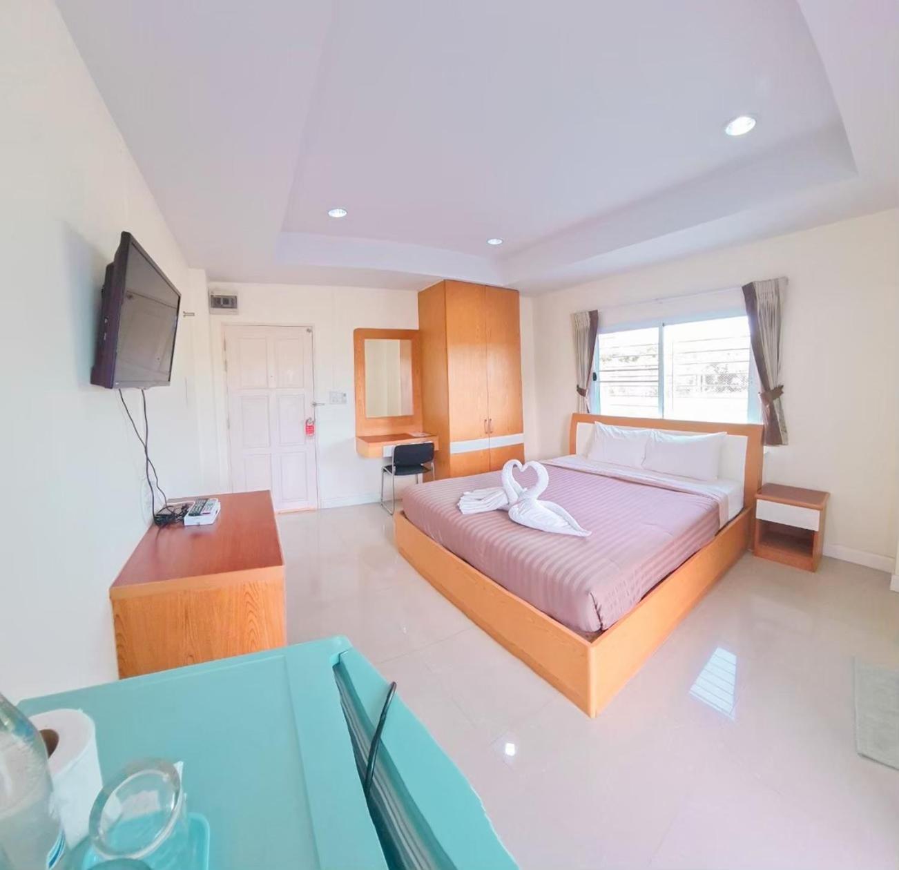 Surin Mansion Hotel ภายนอก รูปภาพ